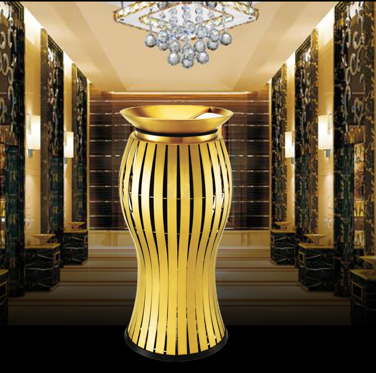 酒店烟灰缸桶古董瓷瓶弧线造型镀金不锈钢条结构-鑫广意